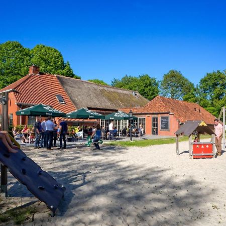 Chalet 2 Landgoedcamping Nienoord In Leek Eksteriør bilde