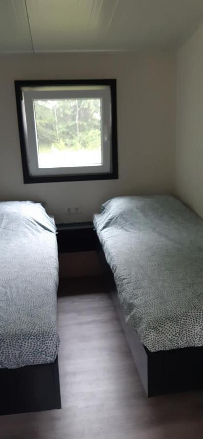 Chalet 2 Landgoedcamping Nienoord In Leek Eksteriør bilde