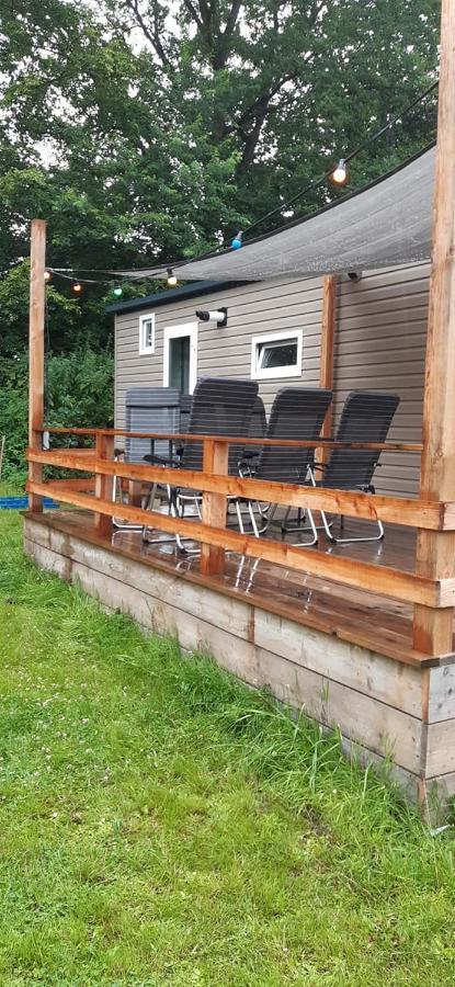Chalet 2 Landgoedcamping Nienoord In Leek Eksteriør bilde
