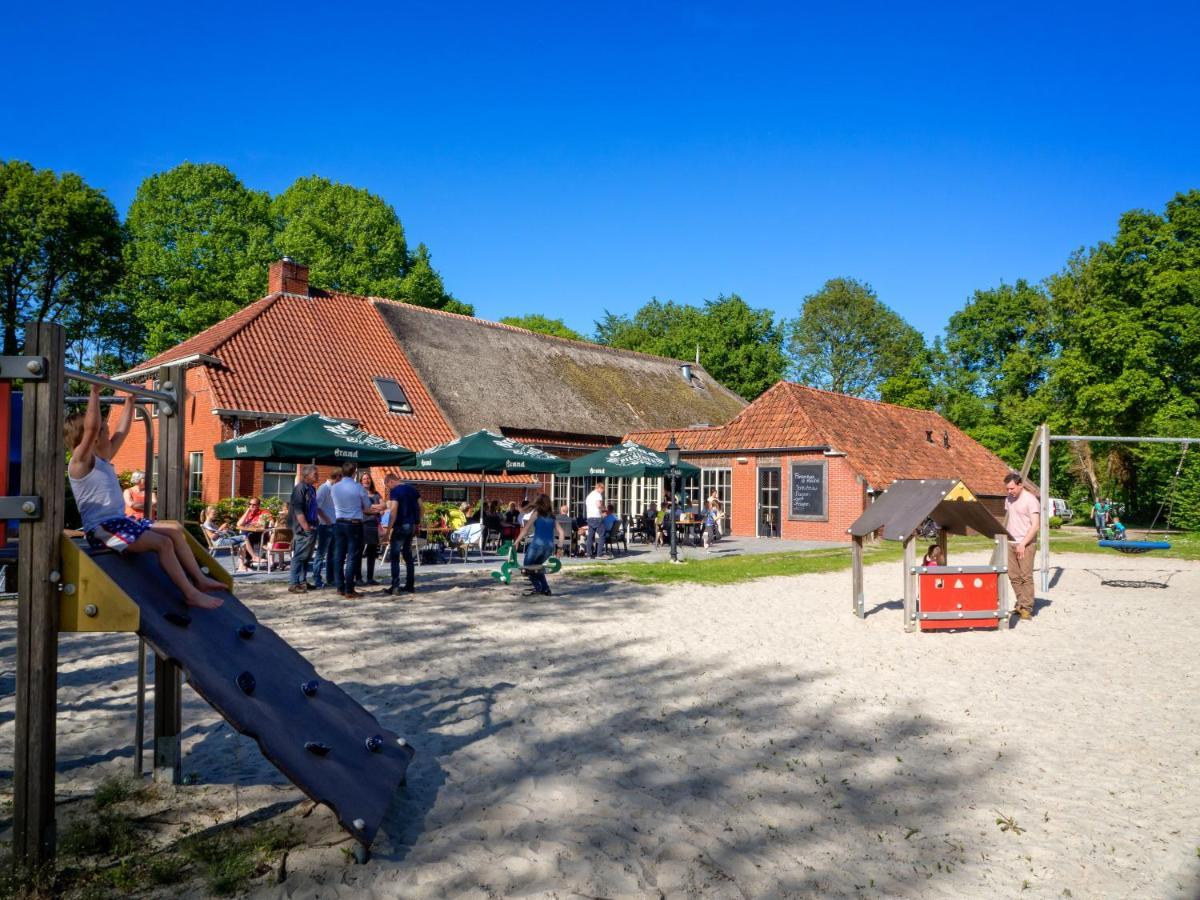 Chalet 2 Landgoedcamping Nienoord In Leek Eksteriør bilde